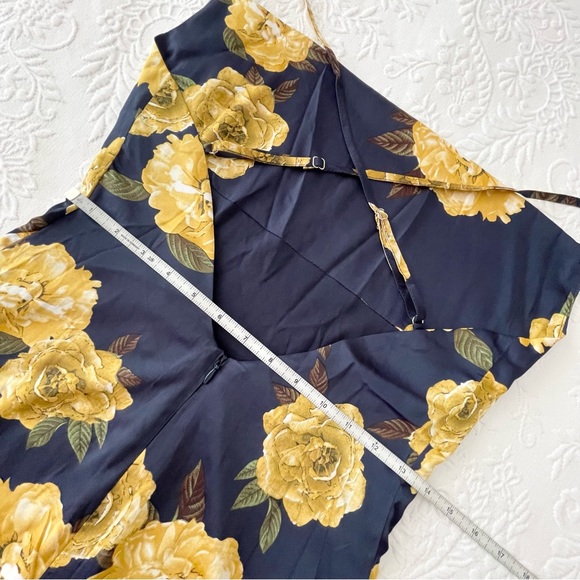 Lulus Sleek Blooms Navy Blue Floral Print Backless Cowl Maxi Dress Small - Picture 7 of 8